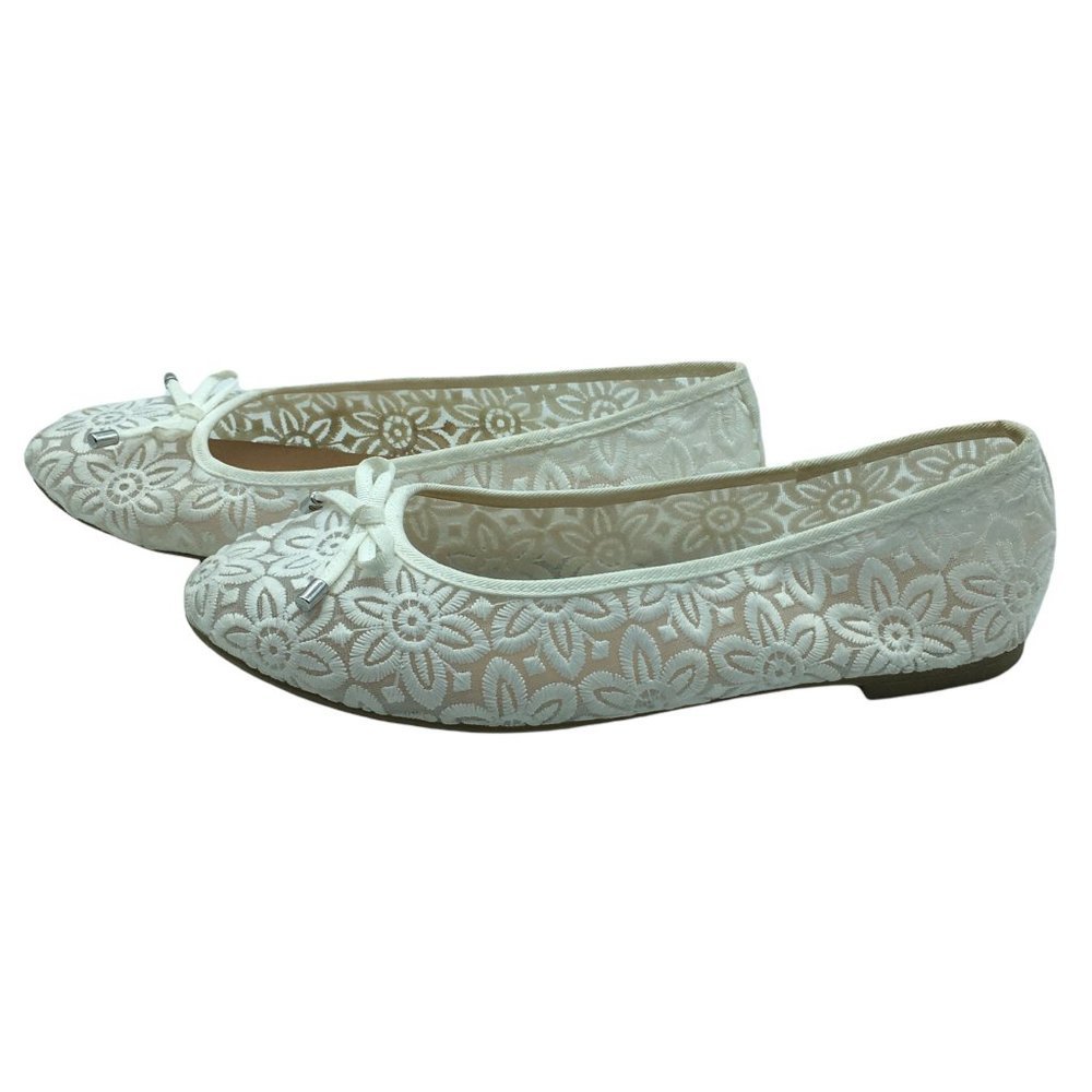 American Eagle ballet flat Girls Size 3.5 Floral Lace Cream White